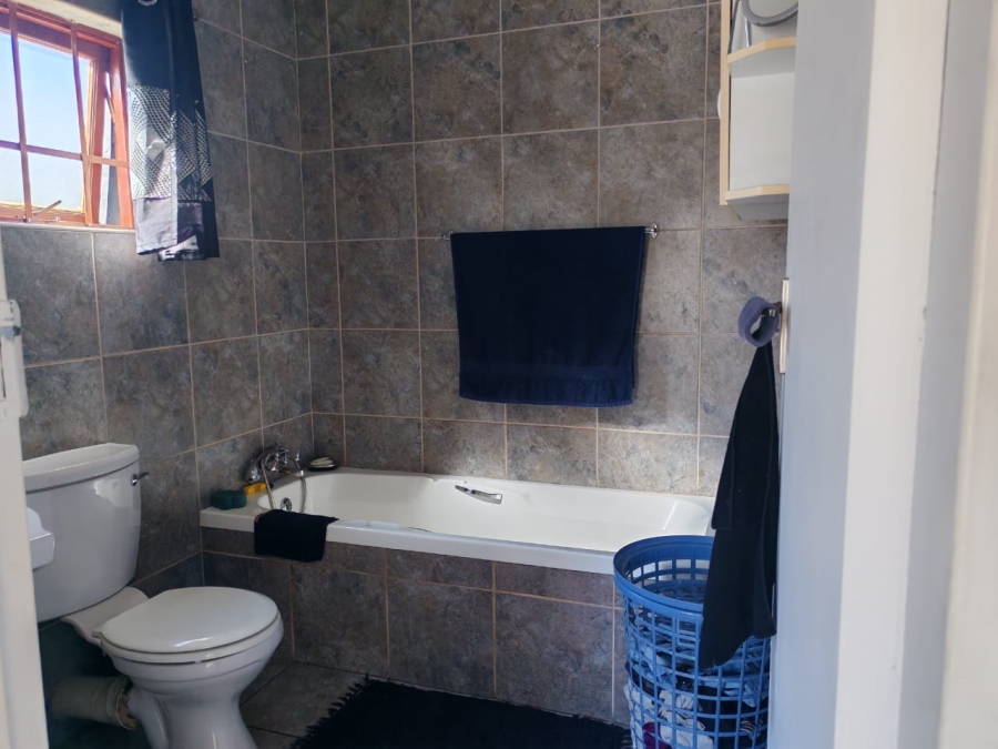 3 Bedroom Property for Sale in Vaalpark Free State